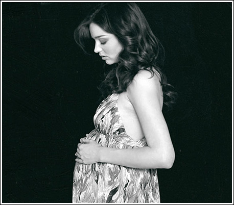 miranda kerr pregnant w magazine. Mirander Kerr Pregnant